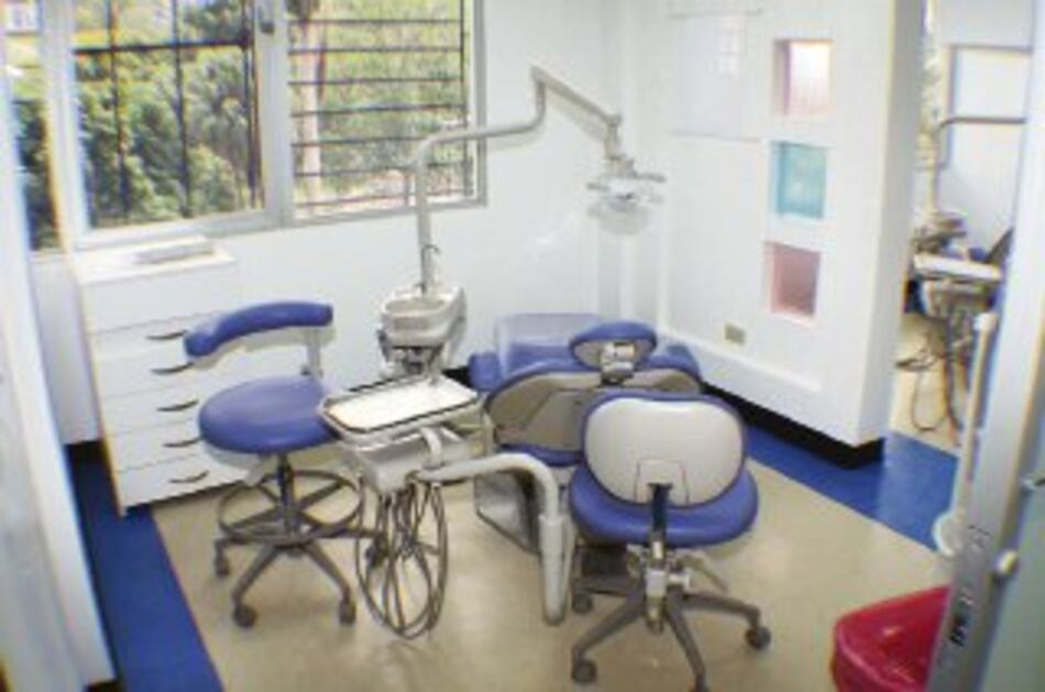 Equipan sala pediátrica