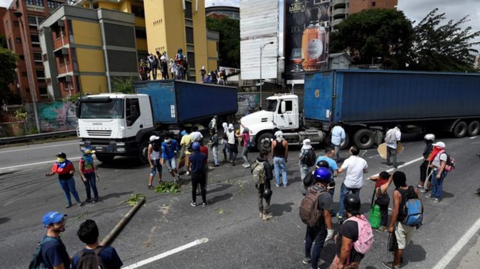 Fiscalía pide 'protección' para periodistas que cubren protestas en Venezuela
