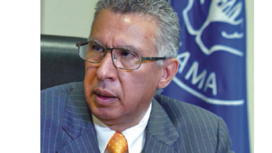 Alfredo Martiz anuncia su renuncia al cargo ante la junta directiva