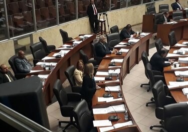 Pleno aprueba por insistencia en segundo debate proyecto sobre bebidas azucaradas