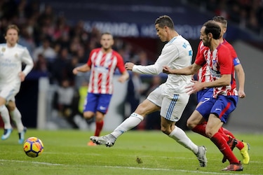 Atlético y Real Madrid empatan sin goles