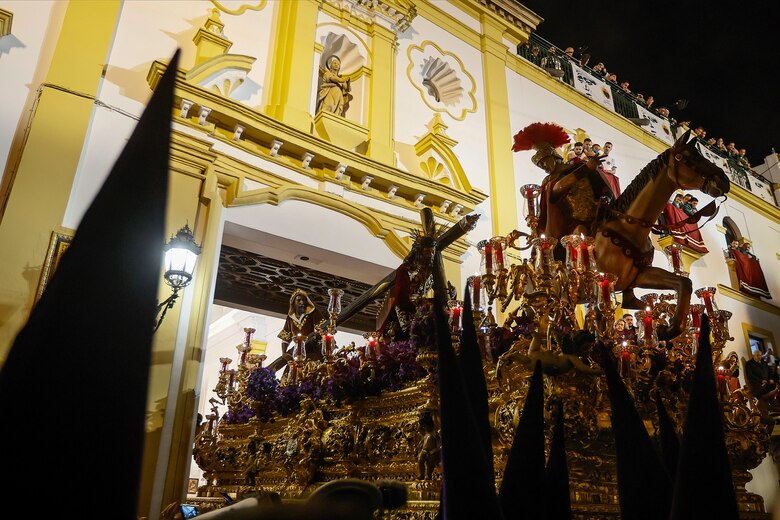 La Madrugá de Sevilla: una tradición de Jueves Santo que perdura con el paso del tiempo