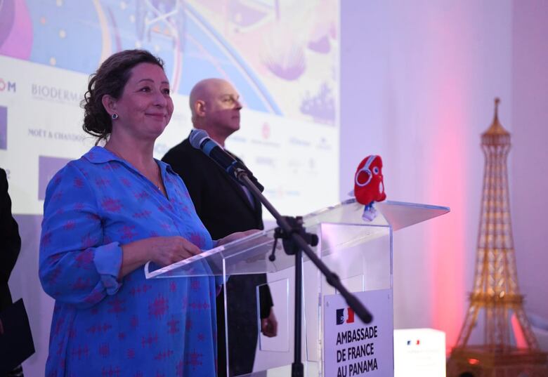 Día Nacional de Francia en Panamá se tiñe con los colores de París 2024