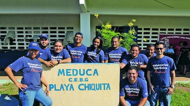 Voluntarios Telefónica lleva alegría a La Chorrera
