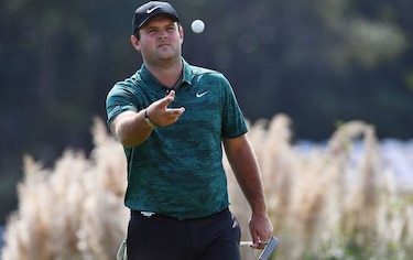 Patrick Reed lidera la primera jornada en Shanghái