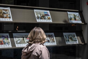 Por qué los grandes fondos de inversión de Estados Unidos apostaron por comprar casas en España y qué papel tienen en la crisis de vivienda