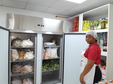 Productores instan al Gobierno a mantener las meriendas escolares