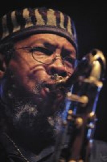 El viaje de Carlos Garnett