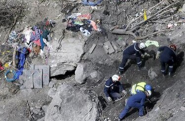 Retrasan regreso de víctimas de vuelo de Germanwings