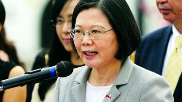 China suspende sus comunicaciones con Taiwán