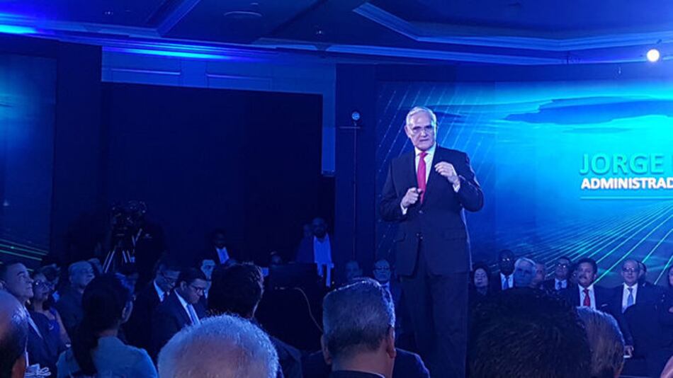 Canal de Panamá supera proyección de tonelaje