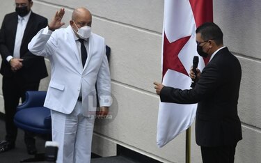 Crispiano Adames defiende la ‘convivencia’ con Macallan y afirma que se pagó con recursos privados   