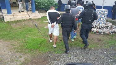 Policía detiene a nueve personas en operativo antipandillas 