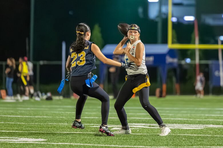 Owls, Kolts, Lions y Raiders mantienen paso firme en Kiwanis Football League