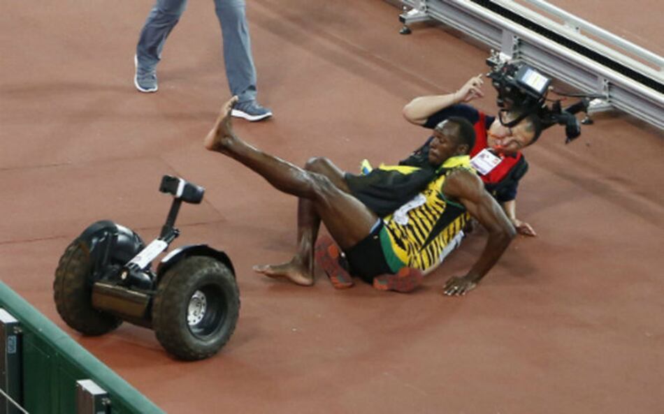 Solo un camarógrafo motorizado logró frenar a Usain Bolt