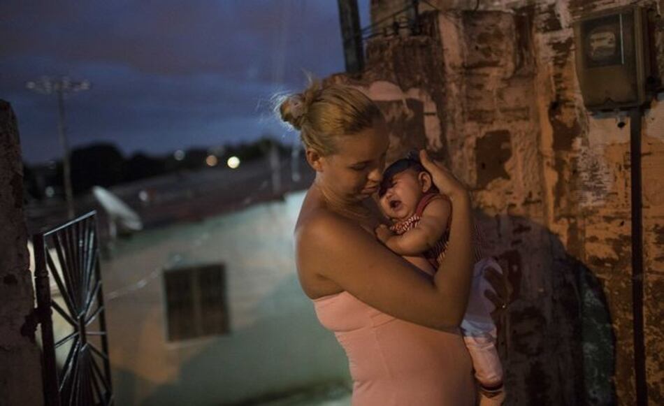 Una de cada 100 mujeres infectadas de zika puede tener un bebé con microcefalia