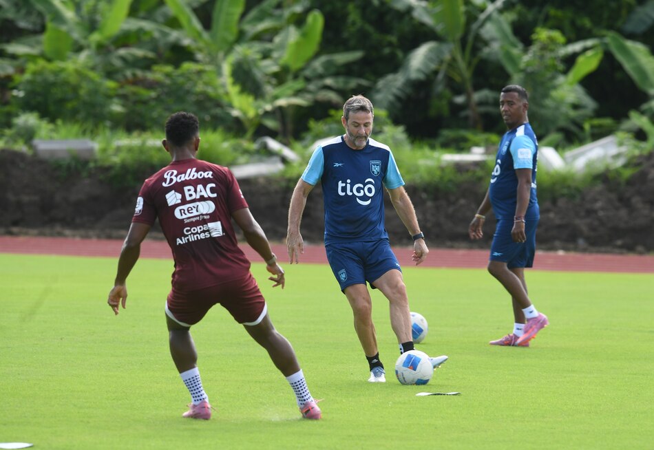 Thomas Christiansen sobre el partido contra El Salvador: ‘Es nuestra obligación ganar’