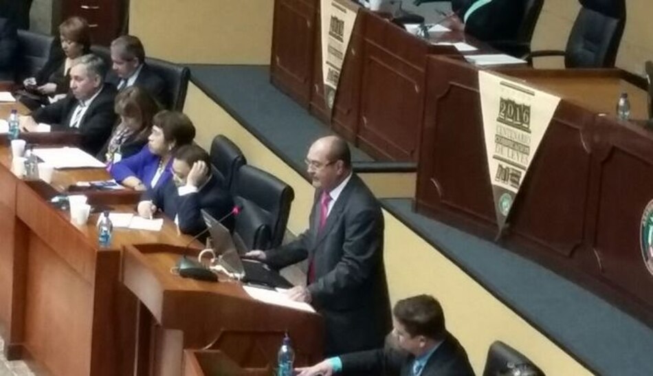 Director de la CSS es cuestionado por los diputados