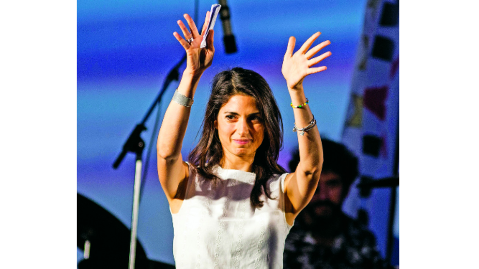 Triunfo de Raggi en Roma, revés para Renzi