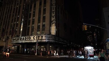 Apagón en Nueva York: preguntas sin respuestas y el alcalde en jaque
