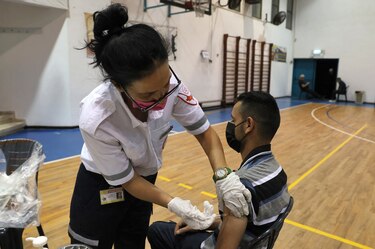 Récord de contagios diarios por coronavirus en Israel