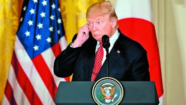 Trump denuncia 'caza de brujas' contra su secretario de Justicia