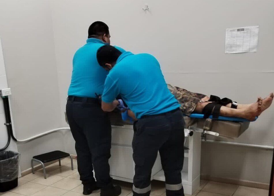 Hombre se lanza a las vías del Metro en la estación de Los Andes