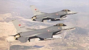 Turquía ataca bases rebeldes kurdas en el norte de Irak