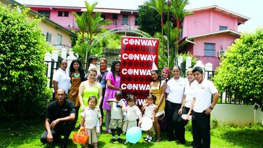 Donación de Conway al hogar San José de Malambo
