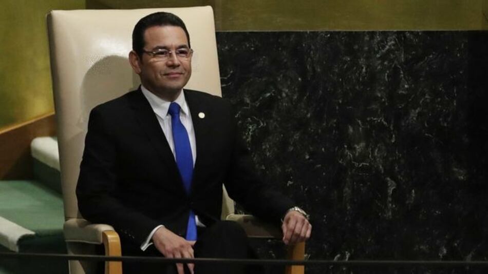 Renuncian tres ministros por crisis política en Guatemala