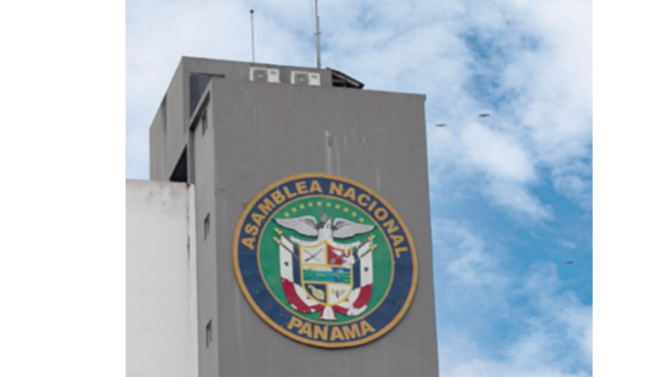 Buscan evitar secuestro de bienes a periodistas