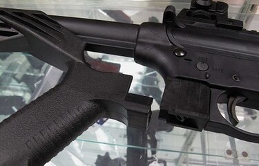 Agresor en Las Vegas empleó dispositivo para acelerar disparos