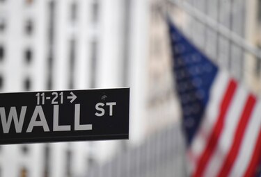 Empresas incrementan compra y venta de deuda