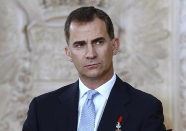 Felipe VI ya es el rey de España; será proclamado mañana