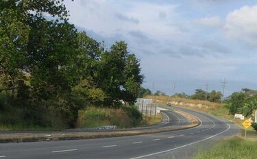 Empantanada licitación del corredor de playa