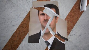 Una Siria en ruinas y dividida trata de levantarse un año después de la caída de Al Assad