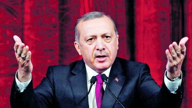 Presidente de Turquía someterá al Parlamento restablecimiento de pena de muerte