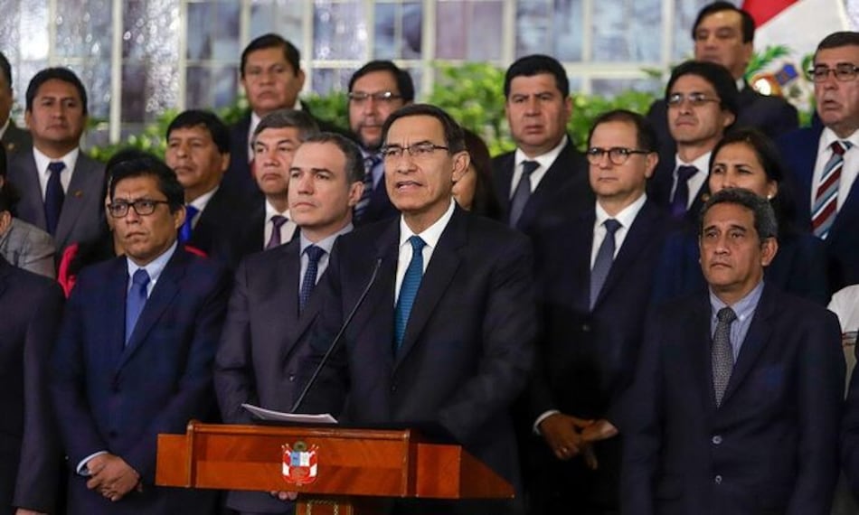 Presidente Vizcarra amenaza con disolver el Congreso si rechaza reformas anticorrupción