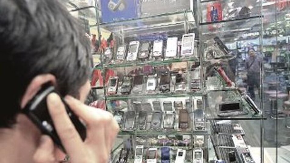 Sube telefonía celular en China