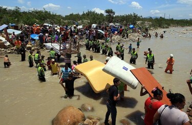 Venezuela espera 'plan acucioso' de Colombia para resolver crisis en frontera