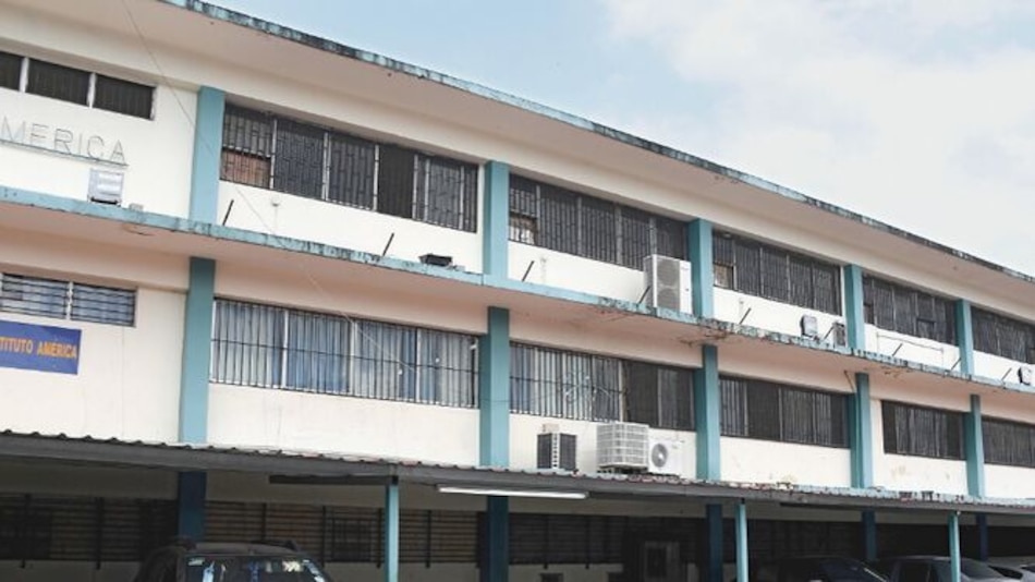 ‘El Instituto América tiene seis años sin laboratorios ’