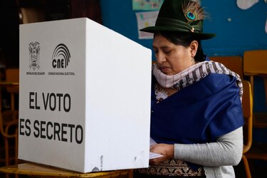Ecuador concluye la jornada de las elecciones generales con más del 83% de participación