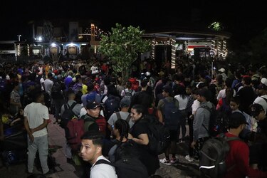 Nueva caravana de migrantes sale del sur de México pese a nuevas restricciones impuestas por Trump