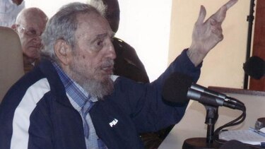Fidel Castro aparece en público por segunda vez en menos de una semana
