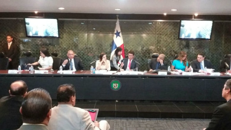 Comisión de Credenciales recibe 24 observaciones sobre Russo y Cedalise
