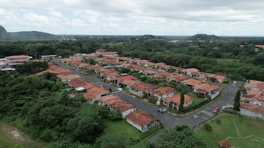 De Villa Belén (Penonomé), al PH Marea, Costa del Este (Panamá)