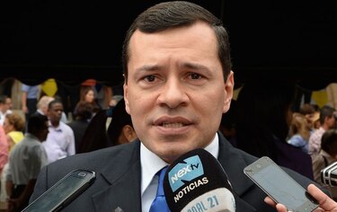 Destino de Guillermo Ferrufino, en manos de la Contraloría