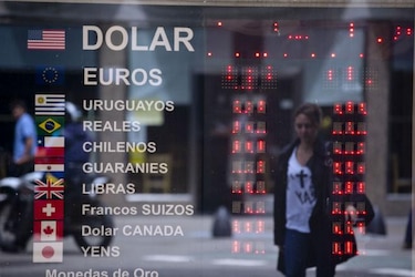 Argentina: Modifican reglas para compra de dólares
