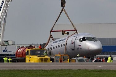 Avión incendiado en Rusia tenía mucho combustible