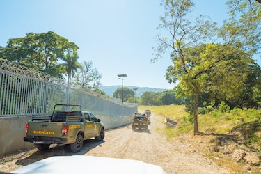 La primera fase del muro dominicano con Haití está al 84% 
